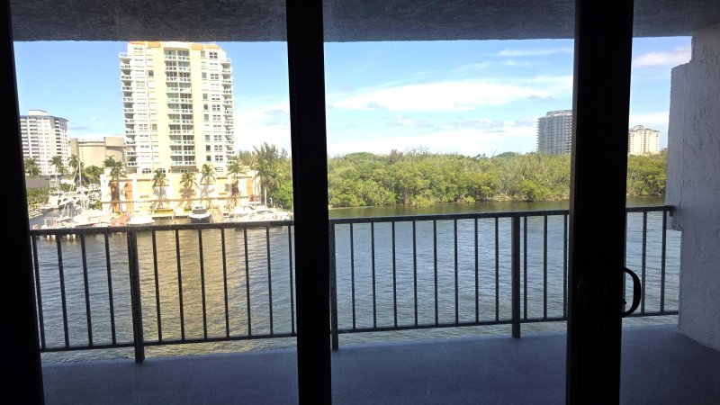 Condo for sale at The Corinthian 5B