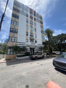 Comprar apartamento no Helen Mar 4D