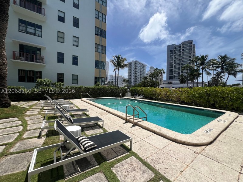 Condo for sale at Helen Mar 4D