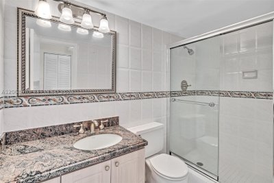 Comprar apartamento no Manatee 308