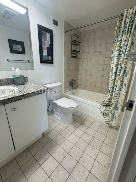 Apartment for rent at Carlisle On The Ocean 512