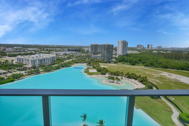 Alquiler de apartamento en One Park Tower by Turnberry 1610