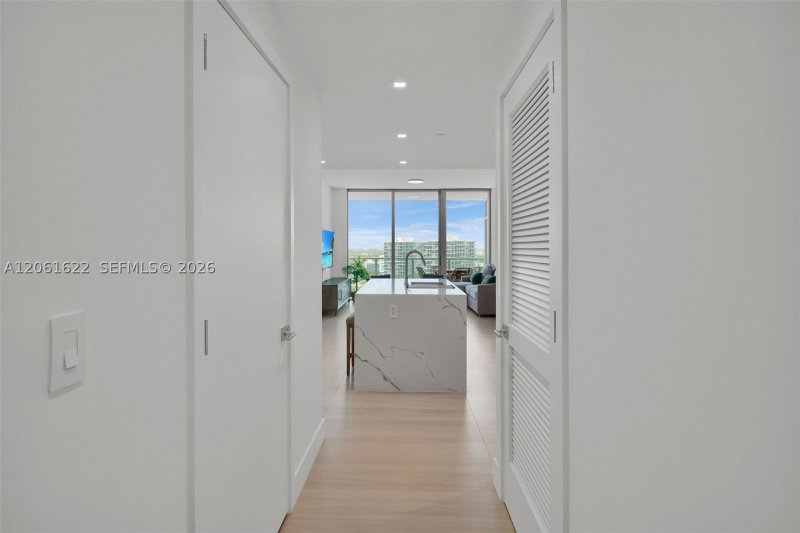 Alquiler de apartamento en One Park Tower by Turnberry 1610