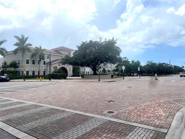 Comprar apartamento en 5252 Paseo Doral 1608