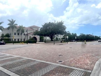 Comprar apartamento en 5252 Paseo Doral 1608