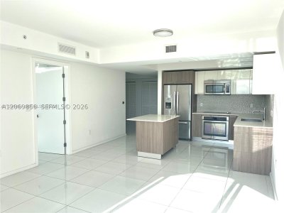 Comprar apartamento en 5252 Paseo Doral 1608