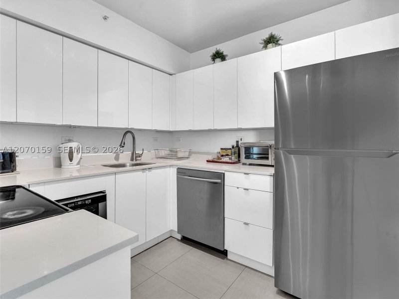 Apartment for rent at Flamingo Southbeach 516S