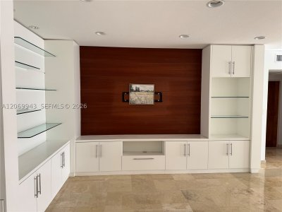 Comprar apartamento no Gables Waterway Towers PH15