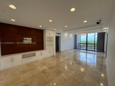 Comprar apartamento no Gables Waterway Towers PH15