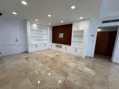 Comprar apartamento no Gables Waterway Towers PH15