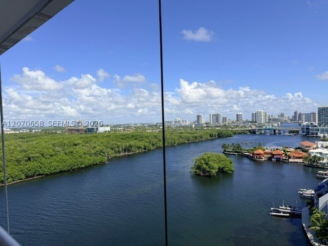 Apartment for rent at Coastal Towers PH1612