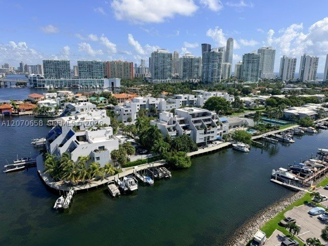Apartment for rent at Coastal Towers PH1612