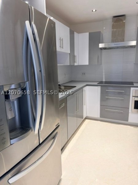 Apartment for rent at Coastal Towers PH1612