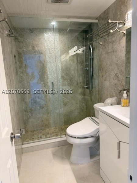 Apartment for rent at Coastal Towers PH1612