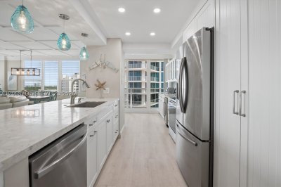 Comprar apartamento no Alexander Towers 1505