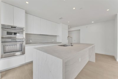 Alquiler de apartamento en Aria Reserve Miami 1207