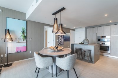 Comprar apartamento no Hyde Beach House R2007