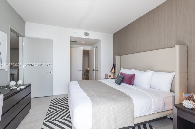 Condo for sale at Hyde Beach House R2007