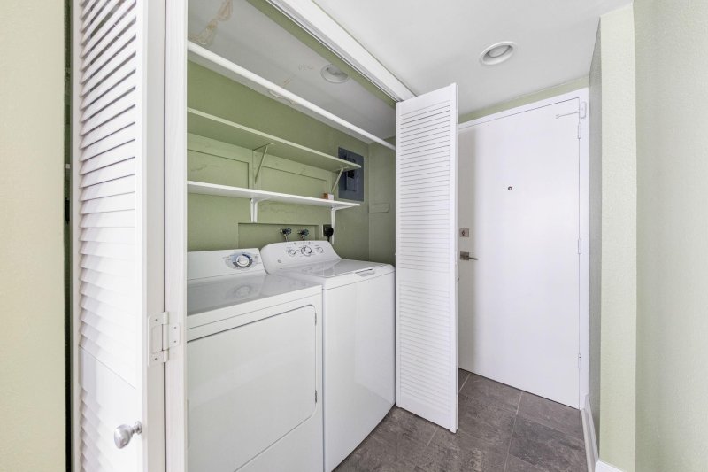 Condo for sale at Plaza East 11J