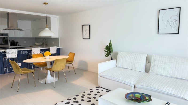 Apartment for rent at Hallmark of Hollywood 1118