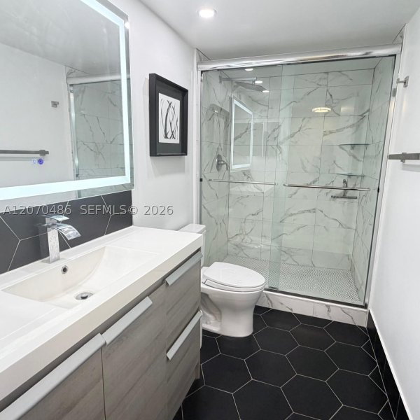 Apartment for rent at Hallmark of Hollywood 1118