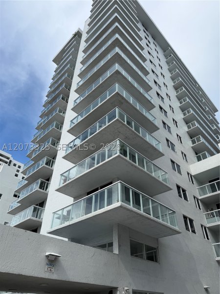Condo for sale at Royal Club Condo 1405