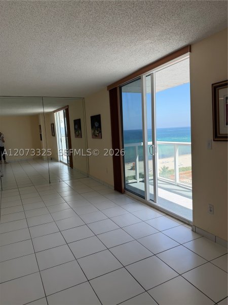 Condo for sale at Royal Club Condo 1405