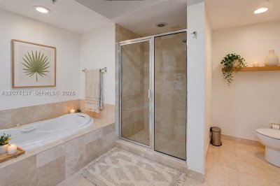 Comprar apartamento no One Fifty One at Biscayne 503