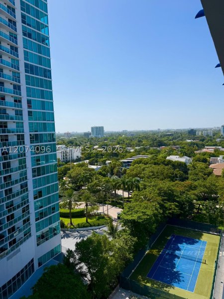 Apartment for rent at Atlantis on Brickell 1702