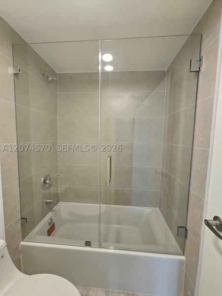 Aluguel de apartamento no Arlen House 1231
