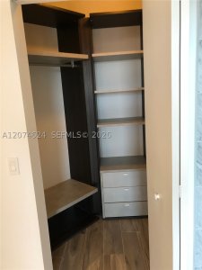 Aluguel de apartamento no SLS Lux Brickell 4905