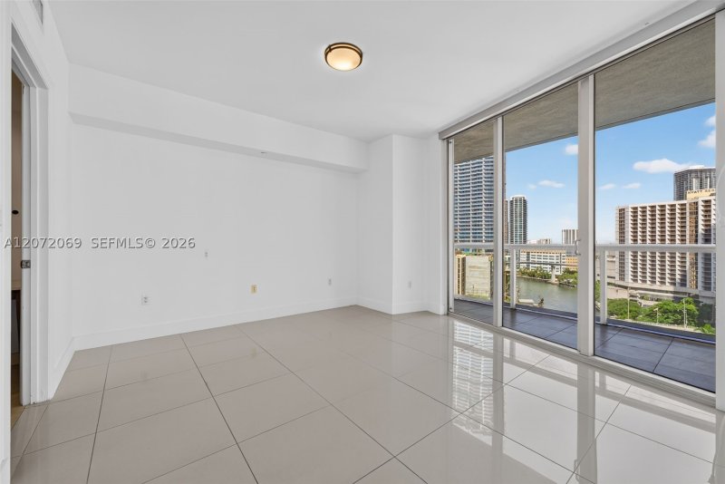 Aluguel de apartamento no Icon Brickell Tower I 1602