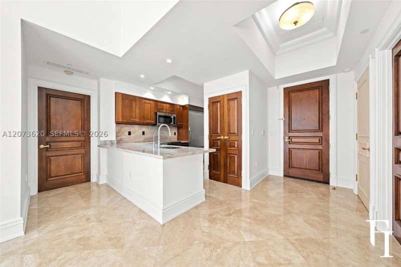 Apartment for rent at The Gables Club East