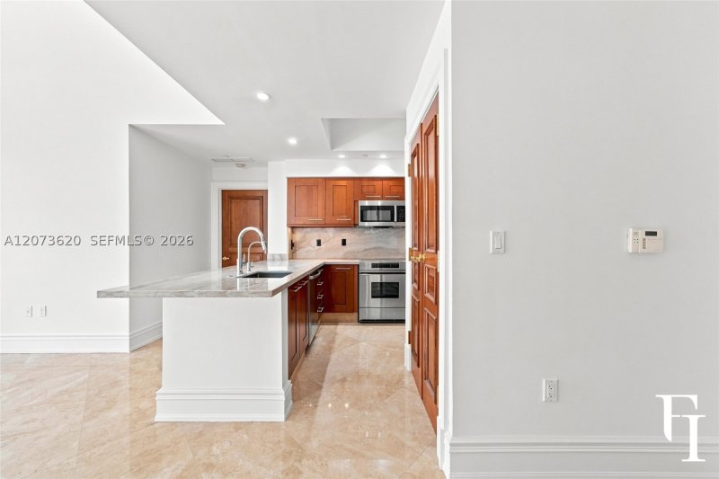 Apartment for rent at The Gables Club East
