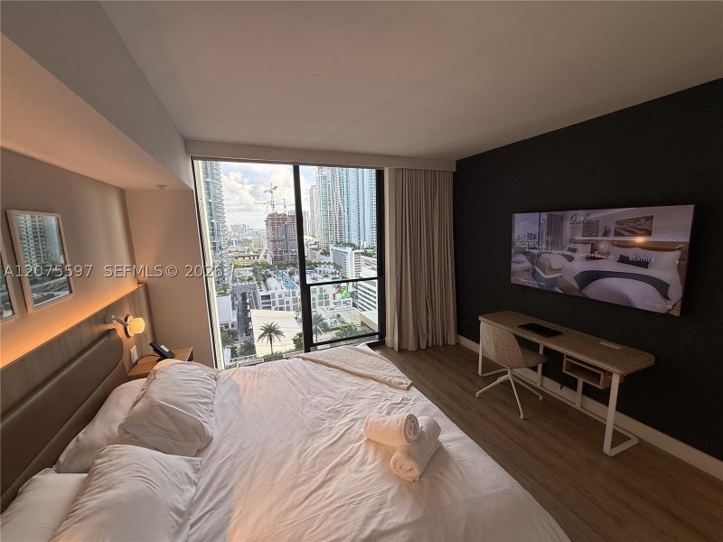 Condo for sale at Natiivo Gale Miami Hotel & Residences 1920
