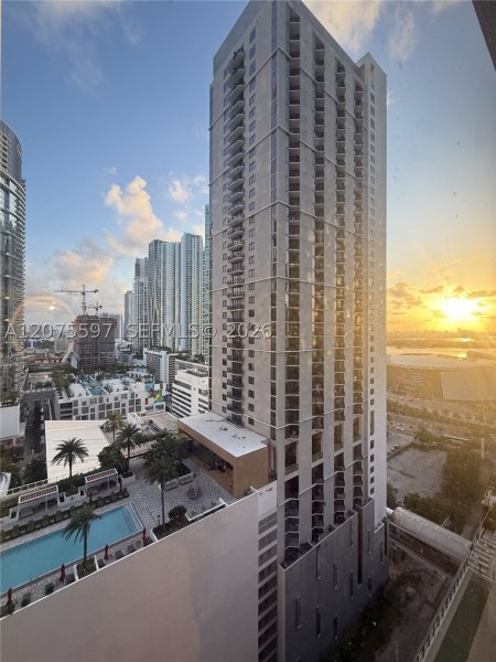 Condo for sale at Natiivo Gale Miami Hotel & Residences 1920