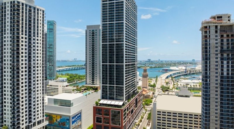 Condo for sale at Natiivo Gale Miami Hotel & Residences 1920