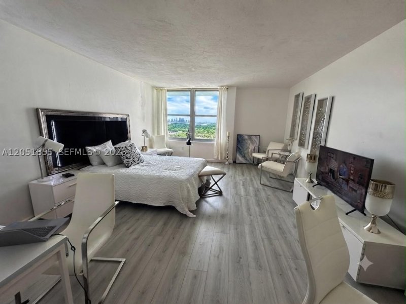 Condo for sale at Triton Towers 1734
