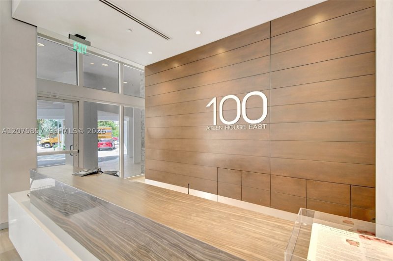 Condo for sale at Arlen House 502