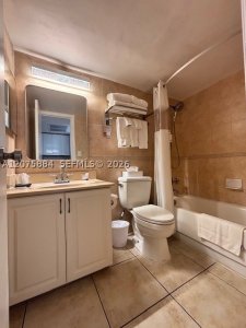 Comprar apartamento en Aventura Beach Club 303