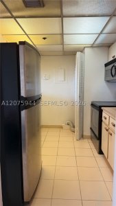 Aluguel de apartamento no Grandview Palace 2115
