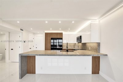 Comprar apartamento en Trafalgar Towers 1205