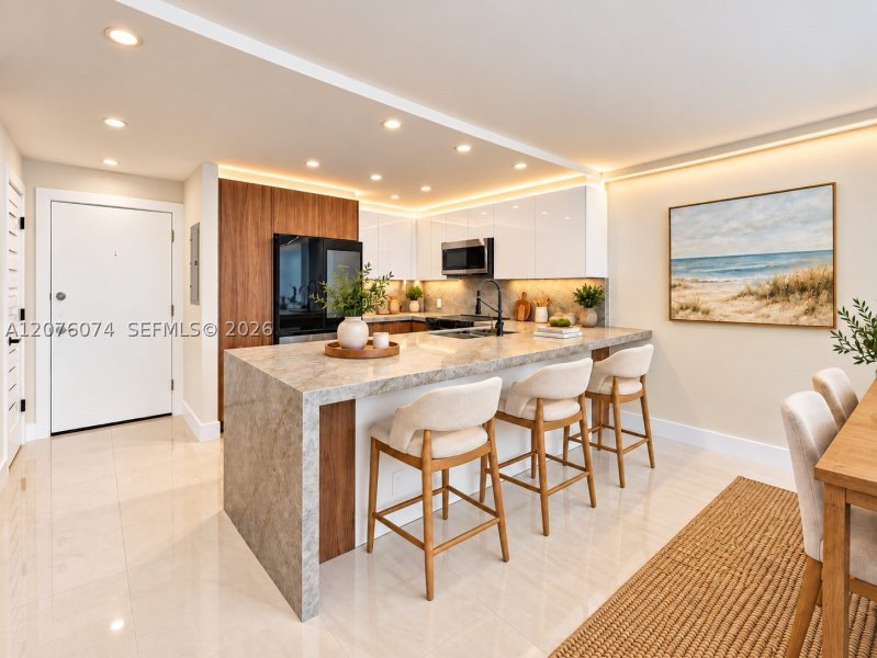Condo for sale at Trafalgar Towers 1205
