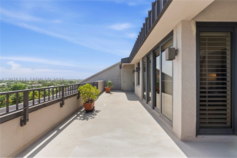 Condo for sale at Tidemark 707