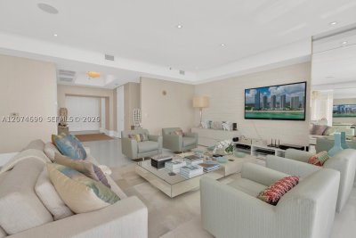 Comprar apartamento no Trump Tower Three 3001