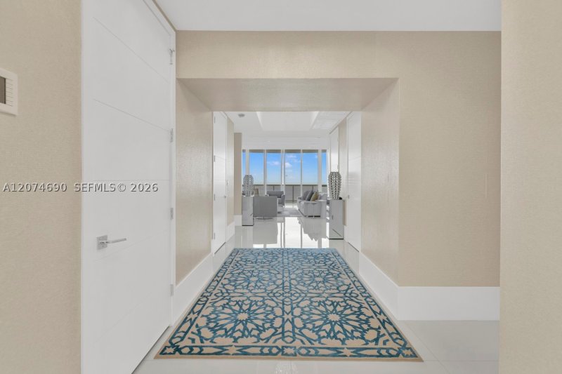 Comprar apartamento no Trump Tower Three 3001
