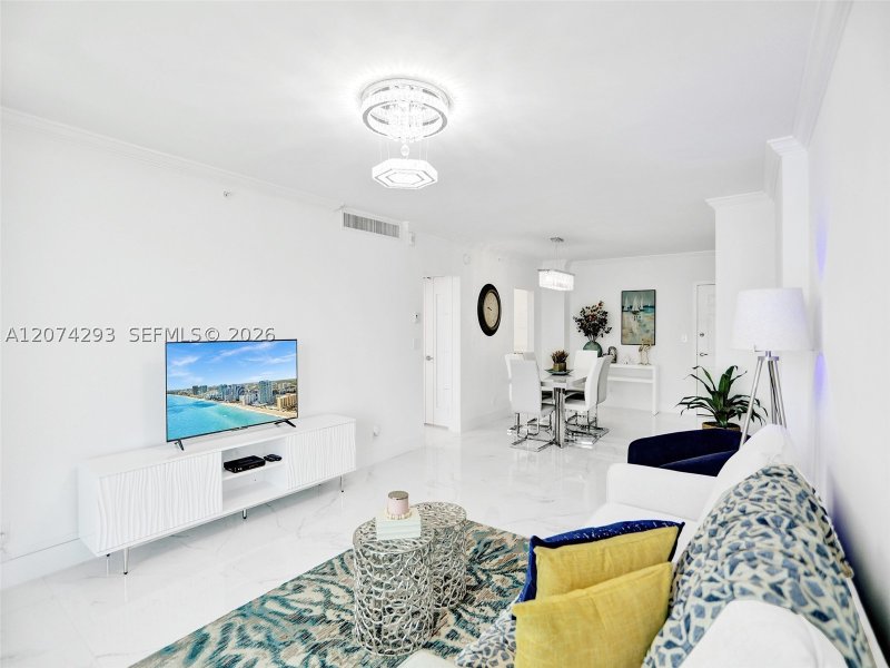 Apartment for rent at The Wave Condo 639 (availab
