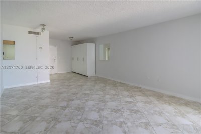 Comprar apartamento en South Bay Club 509