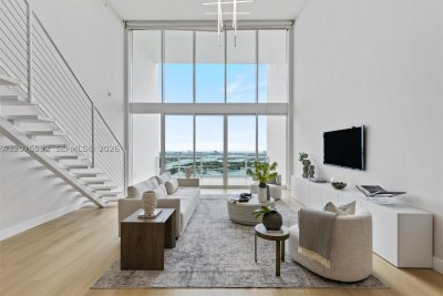 Comprar apartamento no Ten Museum Park 3403