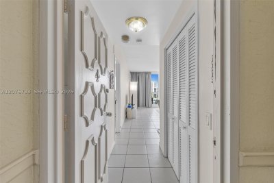 Aluguel de apartamento no Alexander Towers 804